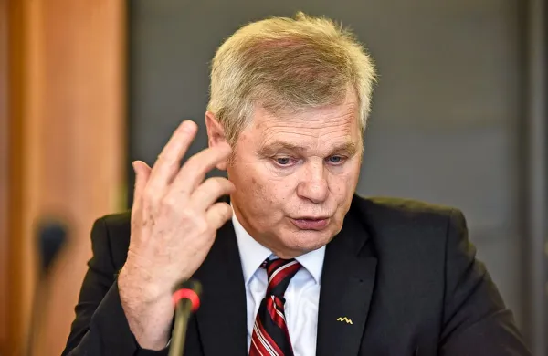 Predsednik KPK Boris Štefanec je kritičen do nekaterih 
določb zakonske novele.