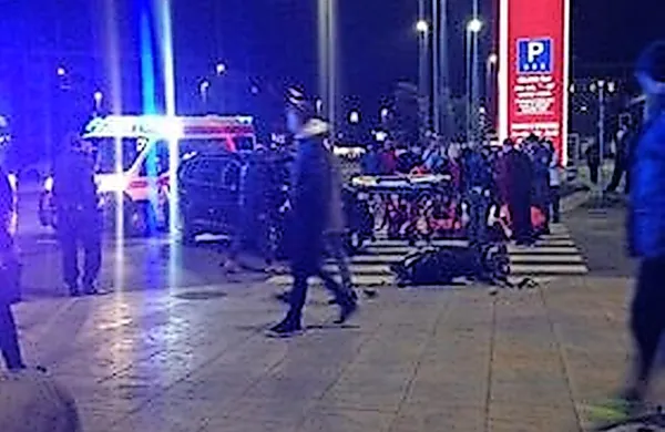 Voznik avta izsilil prednost 14-letniku na skuterju