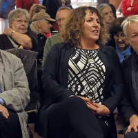 Dolgo vrsto prireditev so pozorno spremljali tudi (z leve) srbsko-hrvaški pisatelj Bora Čosić, 
direktorica sejma Magdalena Vodopija in hrvaški pisatelj Slobodan Šnajder.