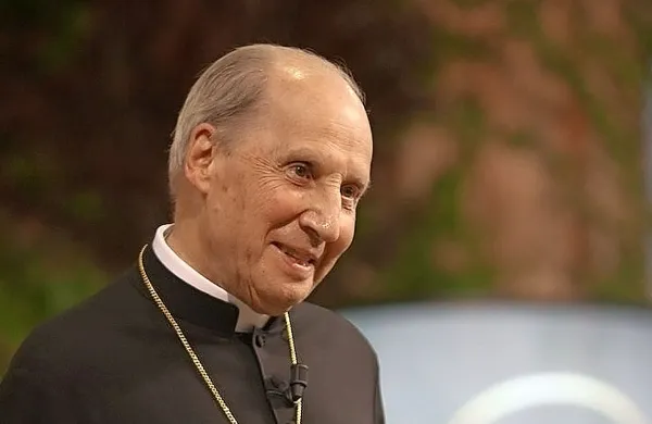 V ponedeljek je v Rimu umrl vodja konservativne katoliške 
organizacije Opus Dei Javier Echevarria. 84-letni škof, ki je bil 
rojen v Madridu, je umrl v bolnišnici zaradi pljučne infekcije.