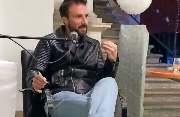 Andraž Teršek: “Dobrodelnost je danes nekaj, kar 
je  prepuščeno prostočasnim dejavnostim 
posameznikov civilne družbe.”
