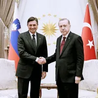 Pahor pri Erdoganu spodbujal dialog s Turčijo