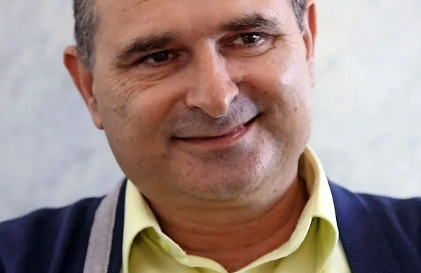 Radivoj Nardin:  “Poslovali 
bomo s pozitivno  ničlo 
oziroma z majhnim  
dobičkom. Temeljni cilj - 
poslovati pozitivno -     
spoštujemo, saj nam  
omogoča normalno 
delovanje,  ker je bila  
ustanova dolga  leta  v izgubi.”