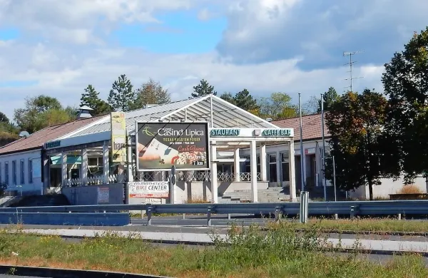 Nekdanja Kompasova restavracija na Fernetičih je zdaj že  last Casinoja Portorož.