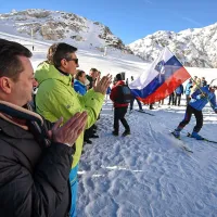 Po kaninskem pobočju so se spustili prvi smučarji