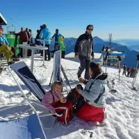 Na Kaninu so se včeraj sončili, v dolini pa zmrzovali. 
