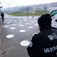  Spor med Marino Portorož in piransko občino se je zaostril že 
v začetku leta, ko je občina v park Sonce poslala varnostnike.