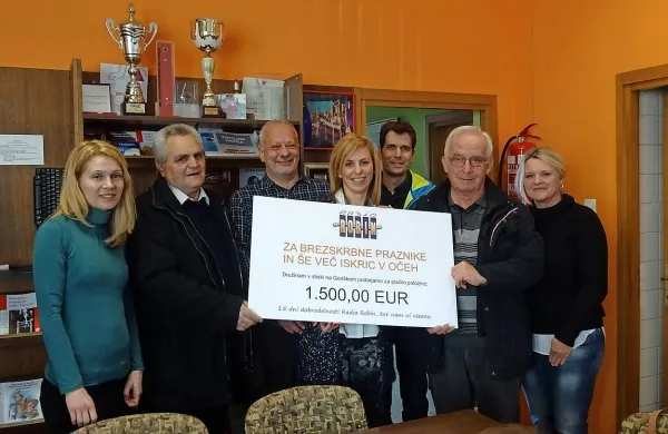 Z akcijo so skupaj zbrali nekaj več kot 1500 evrov. 