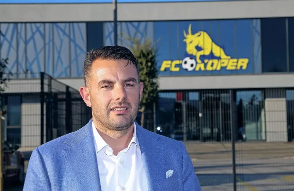 Boško Županović pred stadionom Bonifika