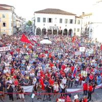 Protesti  za Luko v Kopru