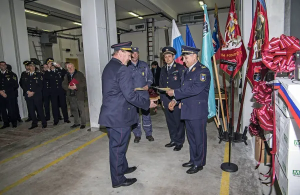 V novem prizidku bodo na varnem priklopniki  in čolni.