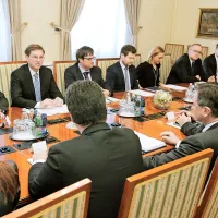 Novela zakona o tujcih, ki je zaradi različnih pogledov dolgo 
ležala v vladnih predalih, je včeraj dobila blagoslov na Svetu 
za nacionalno varnost. 