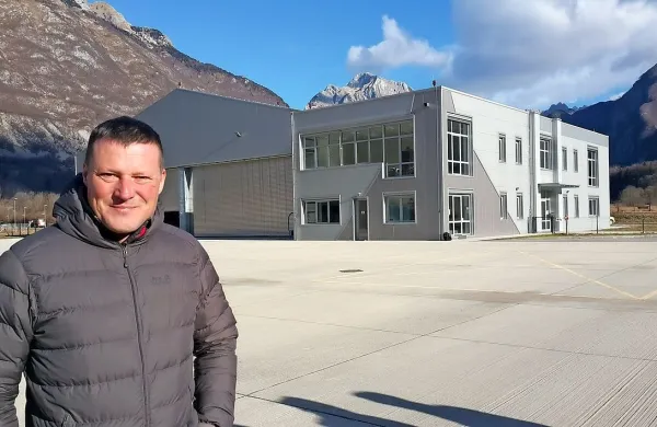 Letali&scaron;če Bovec je prevzela družba Avo Fun