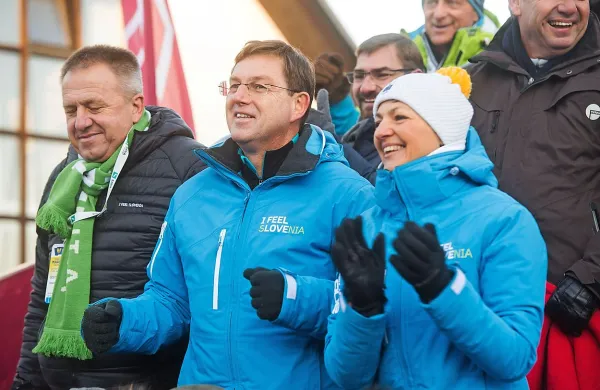 Navijala sta tudi premier Miro Cerar ter  ministrica za izobraževanje, znanost in šport Maja Makovec Brenčič.