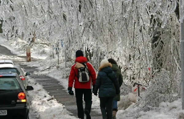 Ko je zunaj mraz, lahko največ za svoje zdravje in dobro 
počutje storimo sami.
