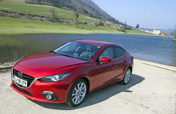 Mazda zadnja leta razveseljuje s popolnim oblikovanjem.
