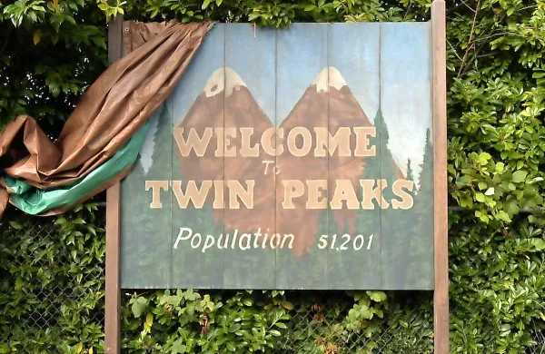 Twin Peaks se po 26 letih na televizijske zaslone vrača 21. 
maja.