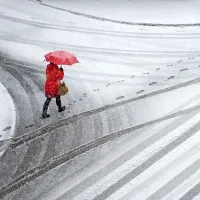 Sneg povzroča preglavice na cesti