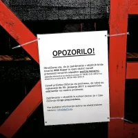 Dutb trdi, da je Inde smrtno nevaren, in zahteva izselitev mladih