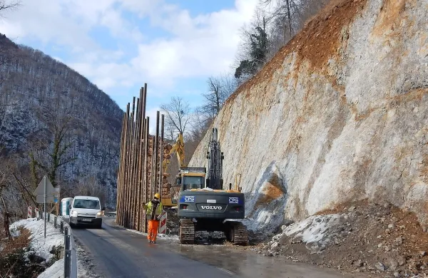 Do sredine prihodnjega leta bodo obnovili še 3,5 kilometra 
keltike.
