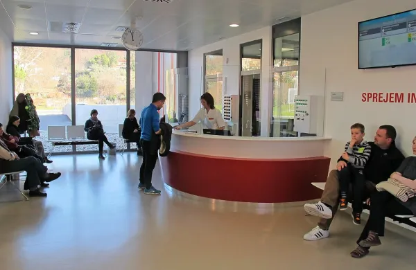 V prvem letu delovanja so v urgentnem centru obravnavali 
skoraj 40.000 pacientov. 