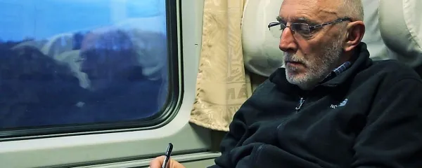 Paolo Rumiz: “Nemogoče je govoriti o prvi 
svetovni  vojni, ne da bi bili nostalgični nad tem, 
kar smo zavrgli. In simbol te nostalgije je prav 
železnica.”