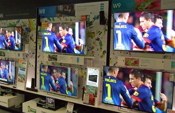 Dogovor za Pop TV in Kanal A tudi z lokalnimi operaterji