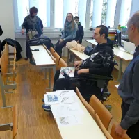 Sebastjan Bahur je eden od vsega dveh dijakov ŠC Nova 
Gorica, ki morata biti na vozičku.