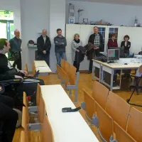 Zdaj zna narediti tudi pripomoček zase