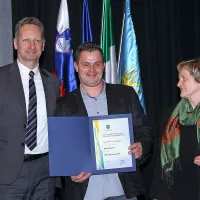  2. spremljevalec: Kmetija Šturman iz Dekanov za Oljčno olje 
Šturman 2016. 


