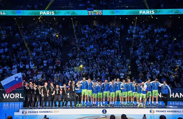 Slovenski rokometa&scaron;i v Franciji do brona