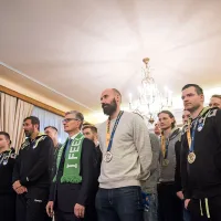 Več tisoč navijačev pozdravilo bronaste rokometa&scaron;e
