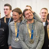 Več tisoč navijačev pozdravilo bronaste rokometa&scaron;e