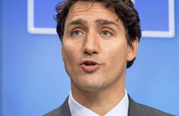 Kanadski premier Justin Trudeau je poudaril, da gre za 
teroristični napad na muslimane.