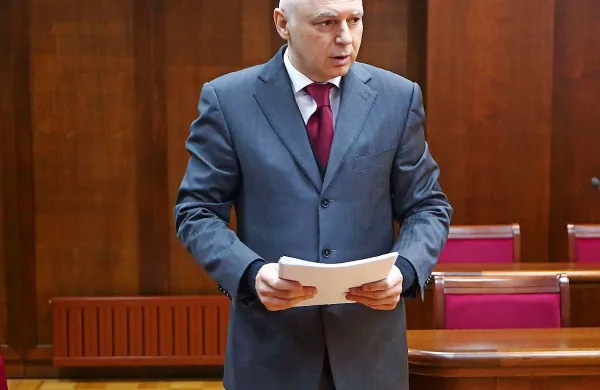 Koprsko tožilstvo Andreju  Lovšinu očita, da je kot prvi mož 
Intereurope zlorabil svoj položaj.