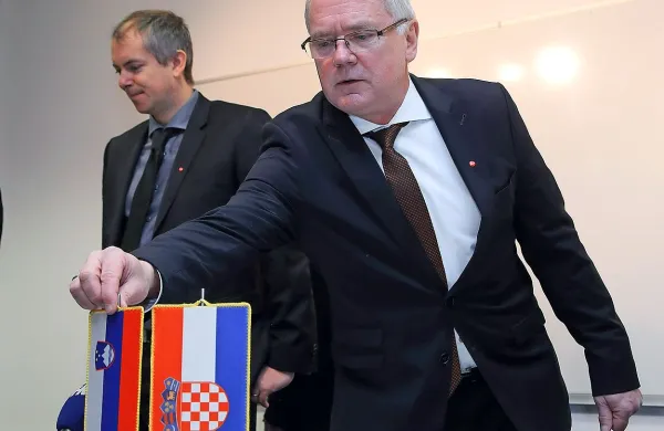 Predsednik uprave Cimosa Gerd Rosendahl je zadovoljen, 
saj hrvaška potrditev dogovora omogoča dokončanje privatizacijskega procesa koprskega podjetja, hkrati pa   omogoča nemoteno poslovanje skupine v vseh regijah, kjer 
deluje.