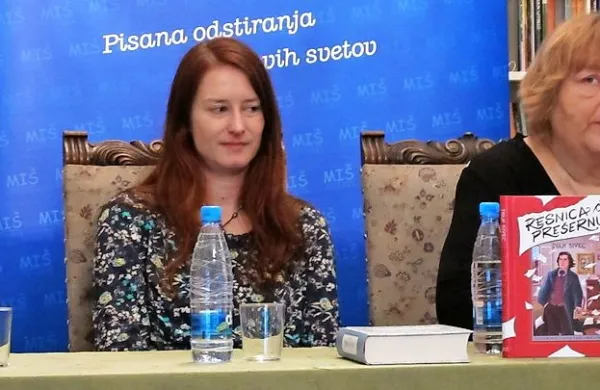  Nove knjige založbe Miš so predstavili (z leve) Ivan Sivec, Meta Osredkar,  Irena Miš Svoljšak in Tina Bilban.  