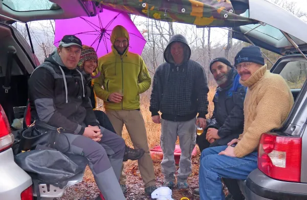 Jamo je odkrila ekipa, v kateri so (z leve) Sebastjan in  Zdenka Žitko, Jaka Petruša, Aljoša Volk, 
Niko Luin in Emil Frankič.