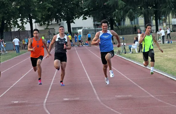 Član AK Gorica Jakob Murovec  je mladinski 
državni prvak v teku na 60 metrov.