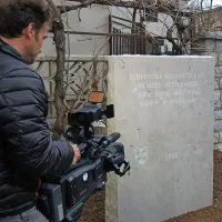 V Solkanu odkrili spominsko plo&scaron;čo Vladimirju Makucu, v Povžanah pa Jožetu Babiču (foto)
