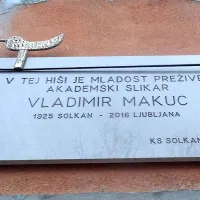 V Solkanu odkrili spominsko plo&scaron;čo Vladimirju Makucu, v Povžanah pa Jožetu Babiču (foto)