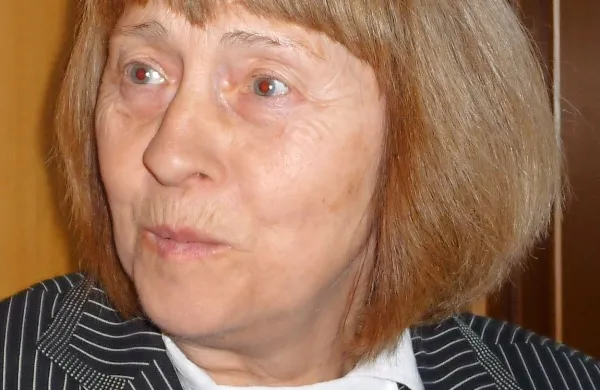 Drugo nagrado  je za novelo Spletni cvik cvak prejela  Marija Mercina iz Nove Gorice.