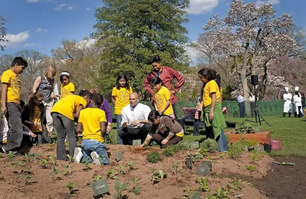 Vrt je bil del projekta Michelle Obama za bolj zdravo prehrano 
otrok. 