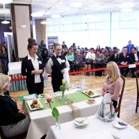 Mladi kuharji in natakarji so pokazali, kaj znajo (foto)