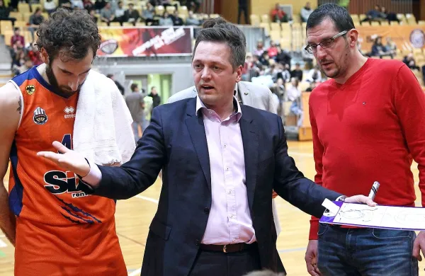 Nikola Gajić (levo)