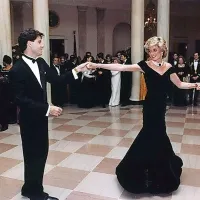 John Travolta in Diana v znameniti obleki. 