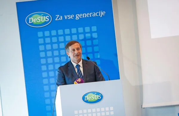 Karl Erjavec je danes prevzel četrti mandat za vodenje 
stranke.