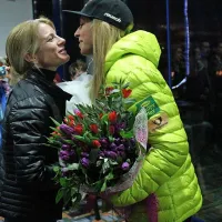 Navijači pričakali najbolj&scaron;o smučarko v zgodovini Gori&scaron;ke (foto)