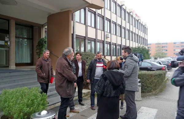 Sindikati bodo vključeni v pogovore z italijanskim kupcem