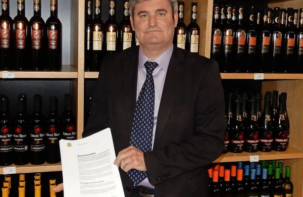 Marjan Colja z dopisom evropske varuhinje človekovih 
pravic, ki meni, da bi morala Evropska komisija skoraj v celoti 
razkriti vlogo Hrvaške, s katerim je ta zaprosila za delegirani 
akt o teranu 